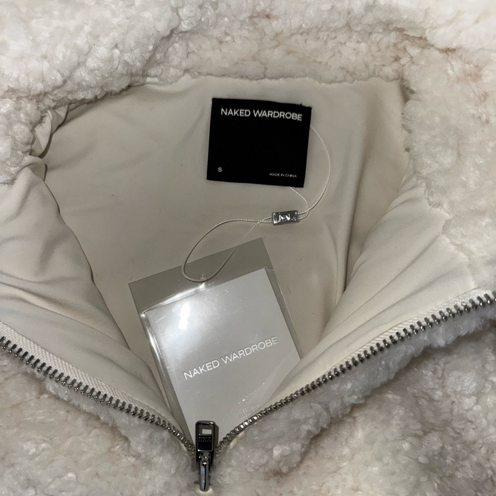 NWT NAKED WARDROBE SHERPA QUARTER-ZIP CROPPED SWEATER - Picture 8 of 9